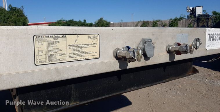 image for item KD9228 2007 Reitnouer MaxLite  flatbed trailer