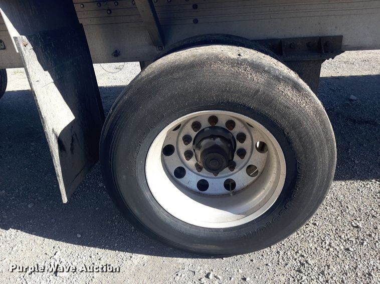 image for item KD9228 2007 Reitnouer MaxLite  flatbed trailer