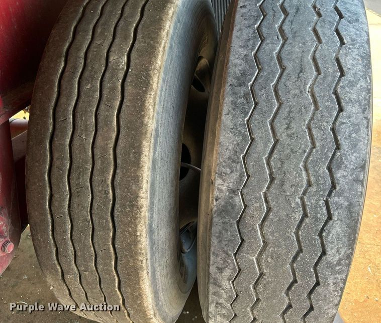 image for item KH9525 2012 Doonan 4820BLKTTIKB  flatbed trailer