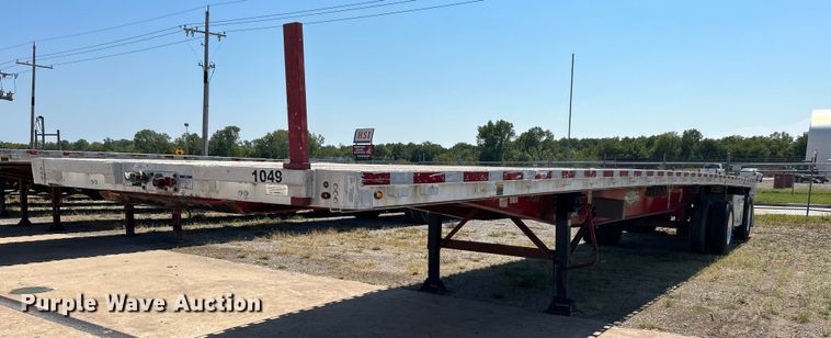image for item KH9528 2016 Wilson CF-1080  flatbed trailer