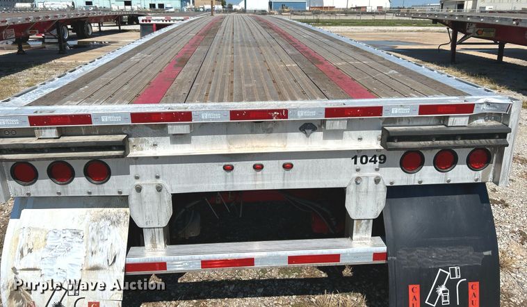 image for item KH9528 2016 Wilson CF-1080  flatbed trailer