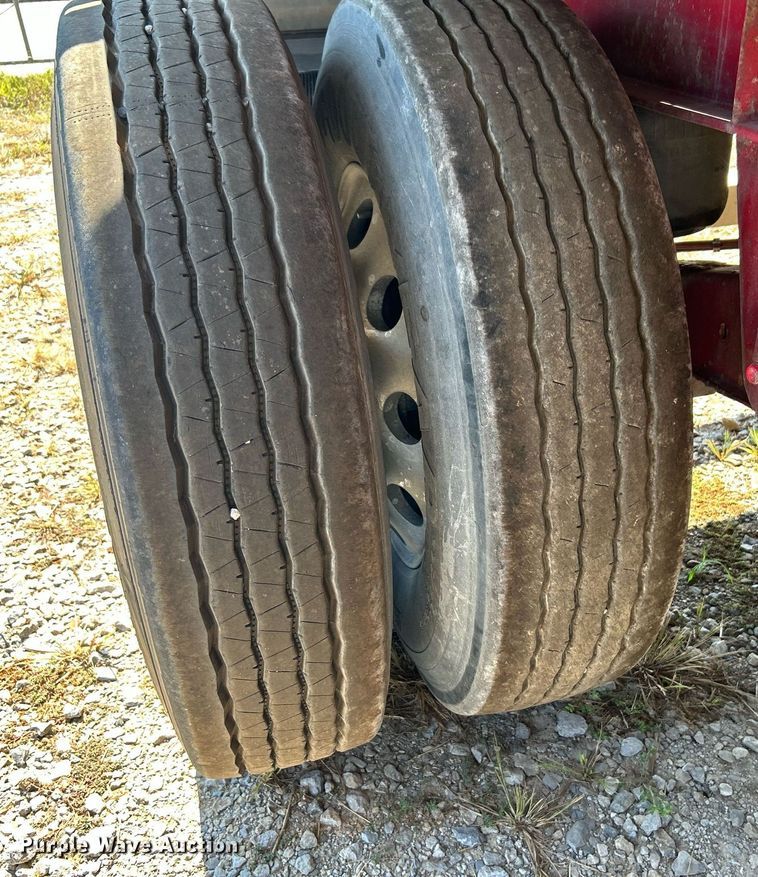 image for item KH9528 2016 Wilson CF-1080  flatbed trailer