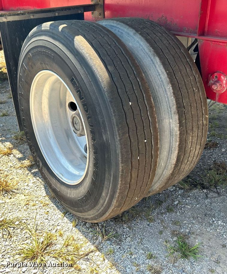 image for item KH9528 2016 Wilson CF-1080  flatbed trailer