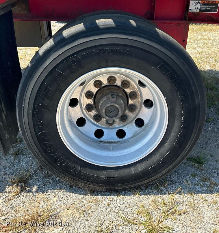 image for item KH9528 2016 Wilson CF-1080  flatbed trailer