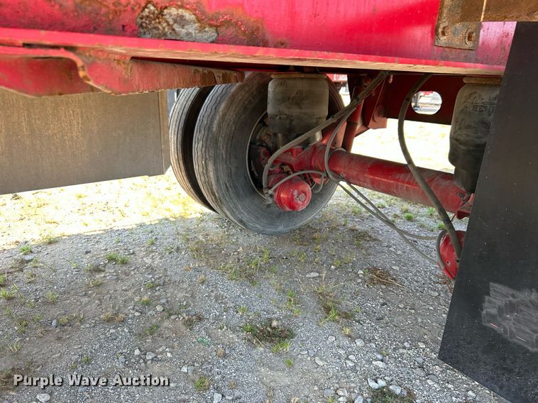 image for item KH9528 2016 Wilson CF-1080  flatbed trailer