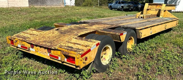 image for item KT9296 1964 Hyster C25T  equipment trailer