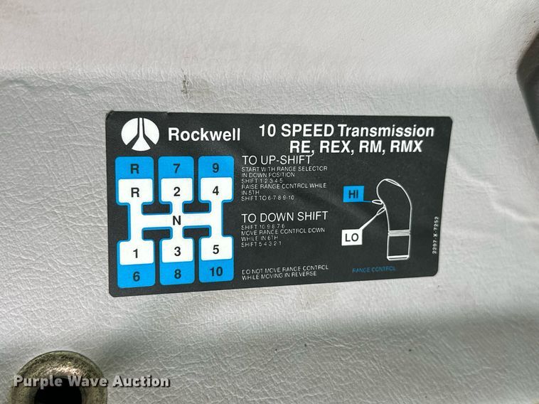 image for item KT9300 1999 Volvo WG Series  semi truck