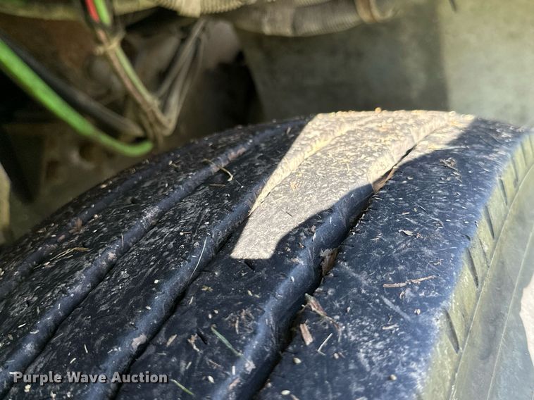 image for item KT9300 1999 Volvo WG Series  semi truck