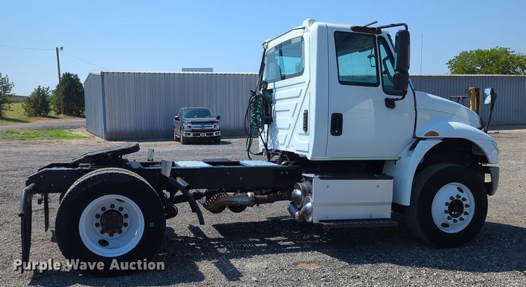 image for item KW9039 2016 International 4400  semi truck