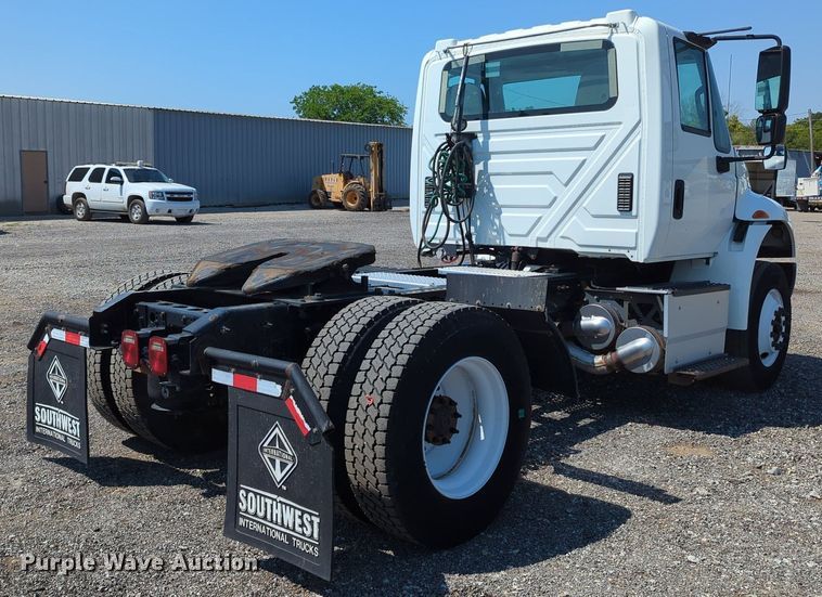 image for item KW9039 2016 International 4400  semi truck