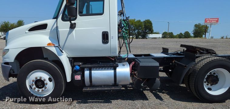 image for item KW9039 2016 International 4400  semi truck