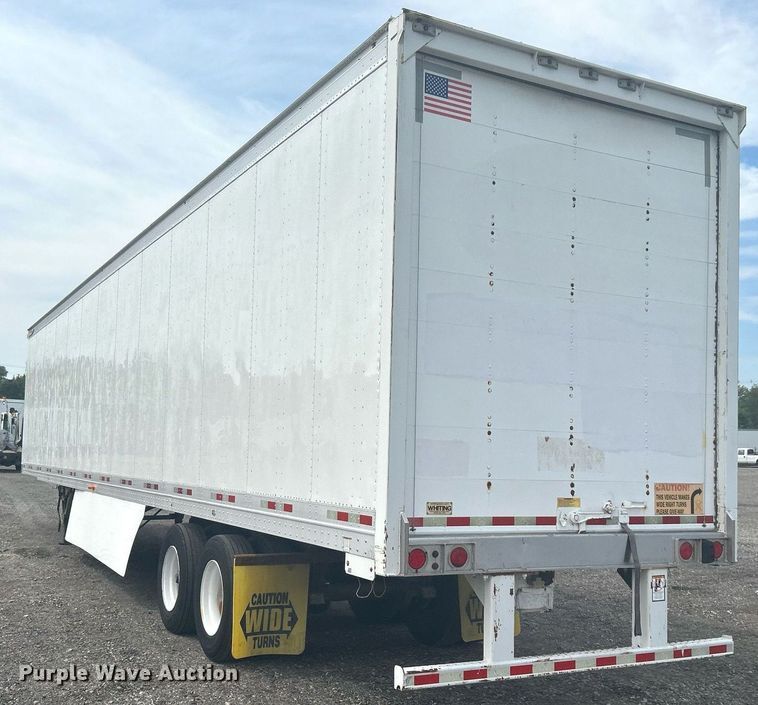 image for item LV9084 2014 Great Dane CSE-1314-22053  dry van trailer
