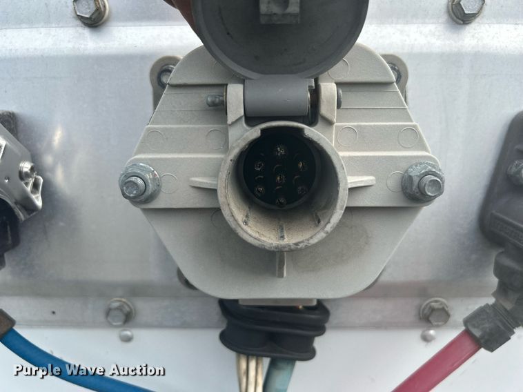 image for item LV9084 2014 Great Dane CSE-1314-22053  dry van trailer