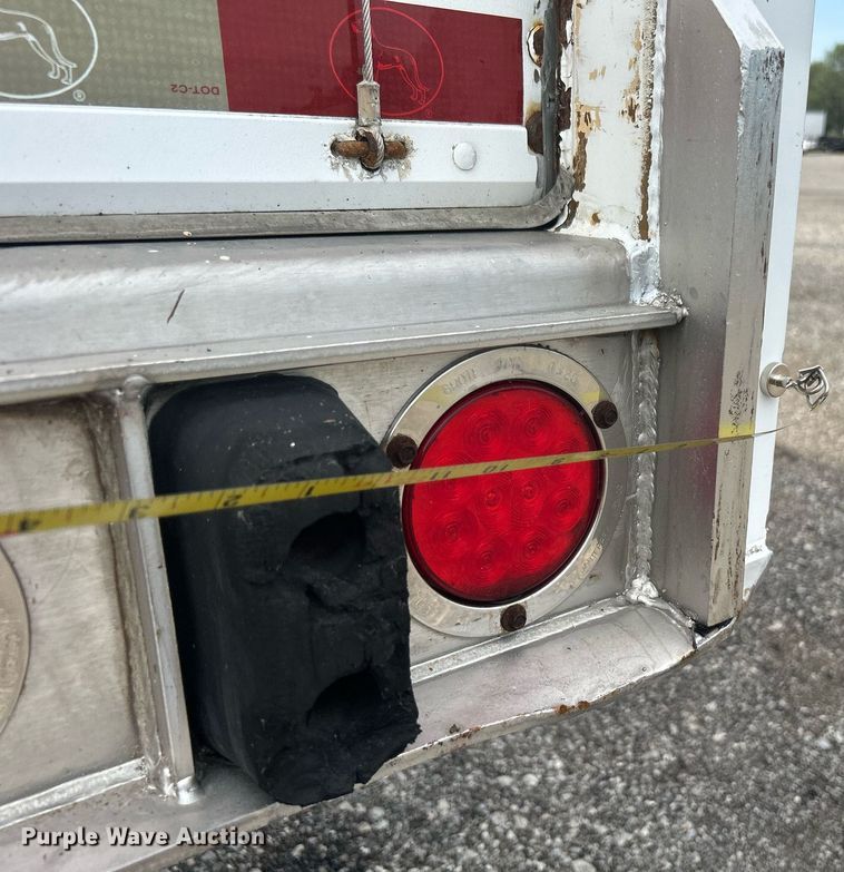 image for item LV9084 2014 Great Dane CSE-1314-22053  dry van trailer