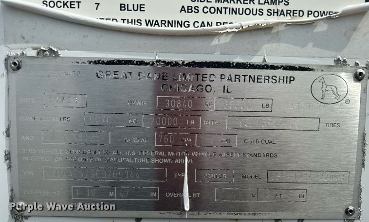 image for item LV9084 2014 Great Dane CSE-1314-22053  dry van trailer