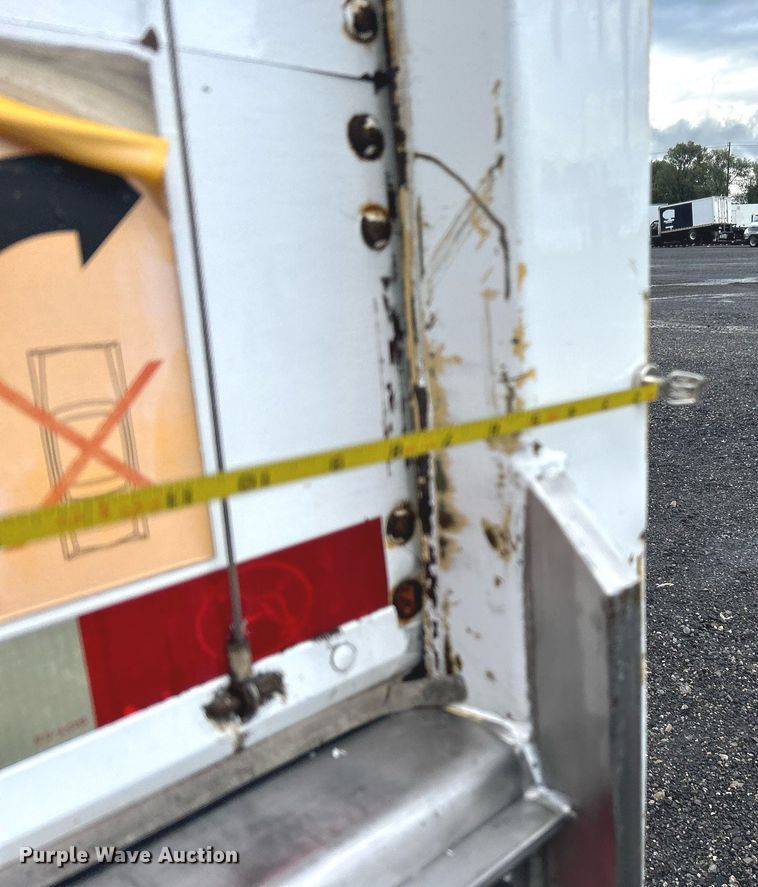 image for item LV9089 2014 Great Dane CSE-1214-22053  dry van trailer