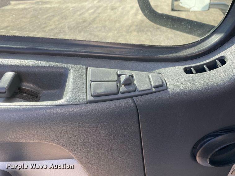 image for item LV9946 2007 Volvo  VN semi truck