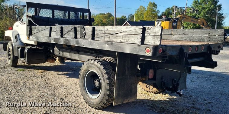 image for item MI9792 1990 Chevrolet Kodiak  dump flatbed truck