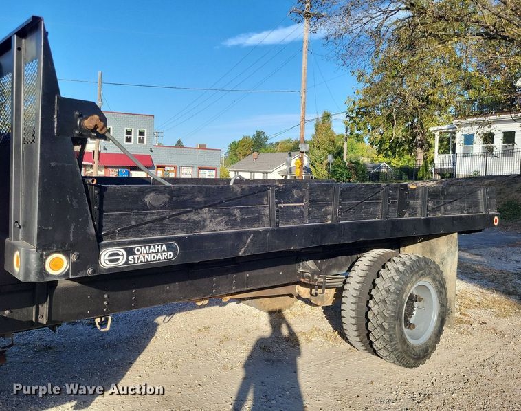 image for item MI9792 1990 Chevrolet Kodiak  dump flatbed truck