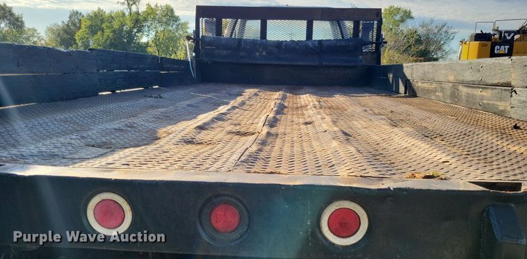 image for item MI9792 1990 Chevrolet Kodiak  dump flatbed truck