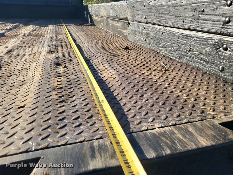 image for item MI9792 1990 Chevrolet Kodiak  dump flatbed truck