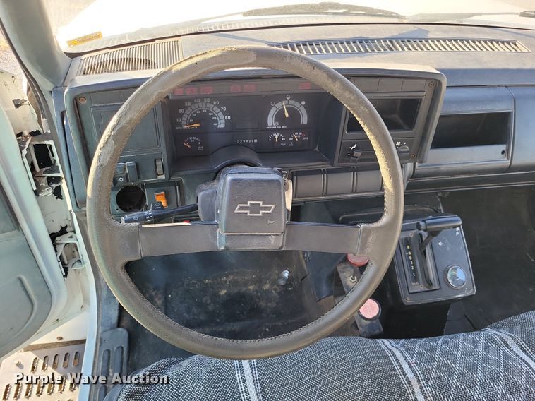 image for item MI9792 1990 Chevrolet Kodiak  dump flatbed truck