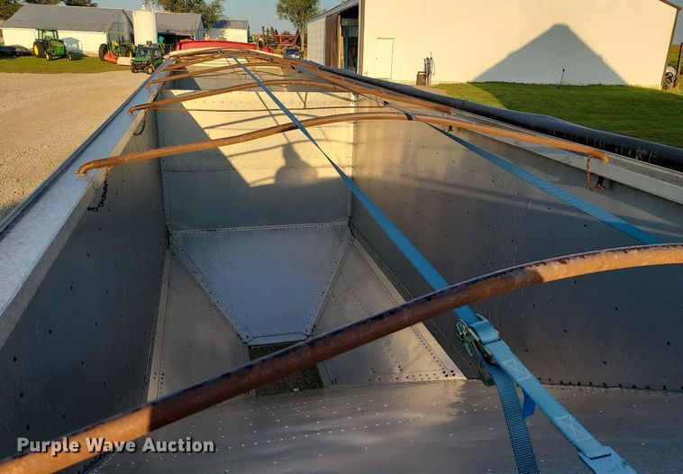 image for item MJ9330 1998 Timpte  grain trailer