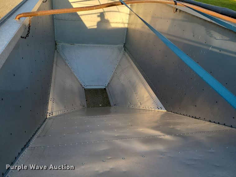 image for item MJ9330 1998 Timpte  grain trailer