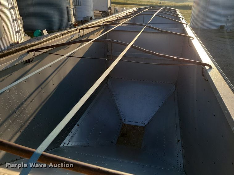 image for item MJ9330 1998 Timpte  grain trailer