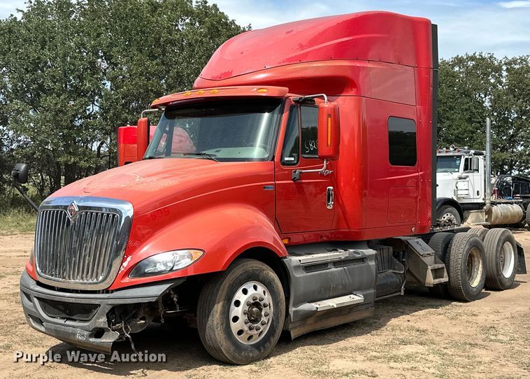 image for item ML9106 2013 International ProStar  semi truck