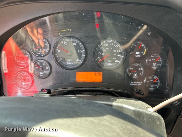 image for item ML9106 2013 International ProStar  semi truck