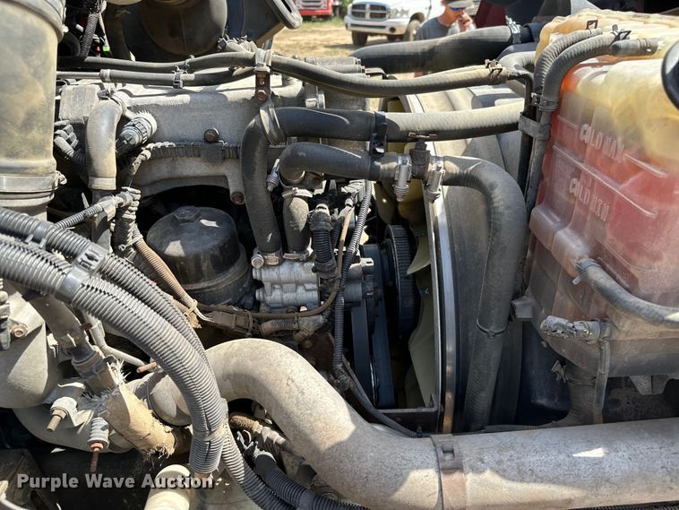 image for item ML9106 2013 International ProStar  semi truck