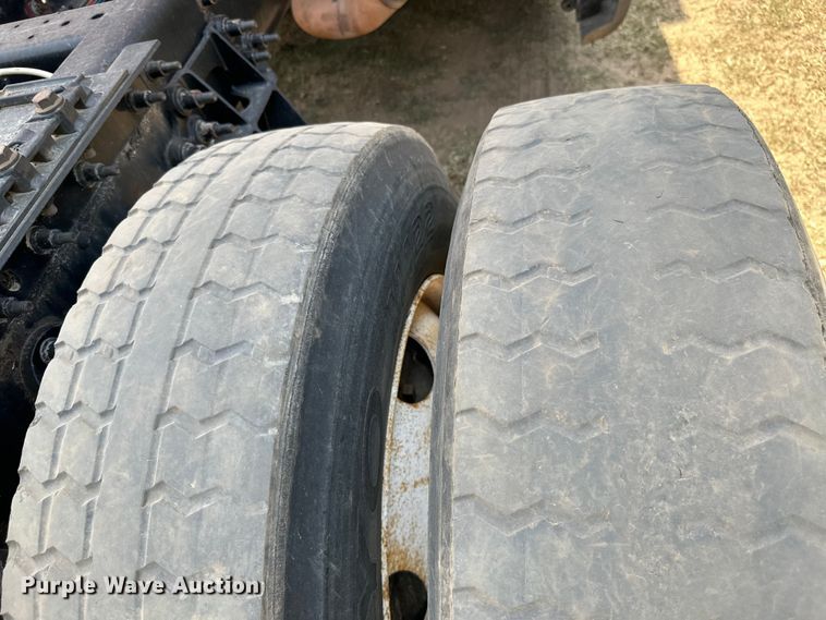 image for item ML9106 2013 International ProStar  semi truck