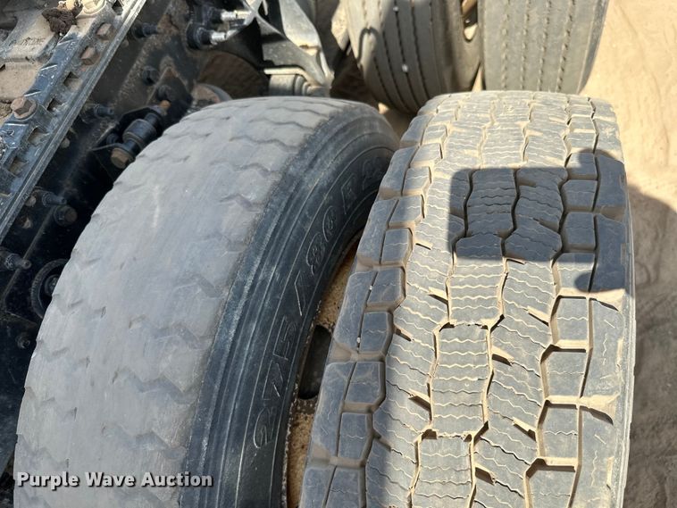 image for item ML9106 2013 International ProStar  semi truck