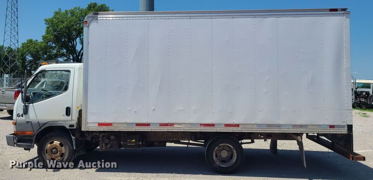 image for item MO9885 1998 Mitsubishi Fuso FE  box truck
