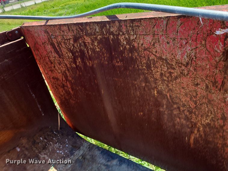 image for item MO9903 2012 MAC  end dump trailer