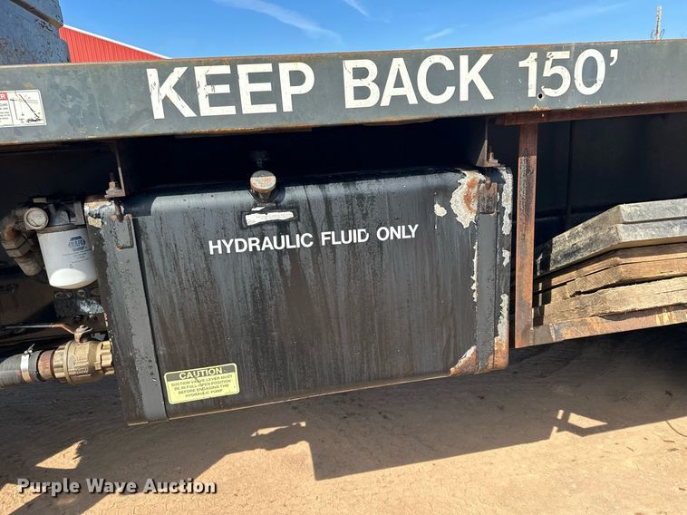 image for item MQ9442 2005 Sterling  crane truck