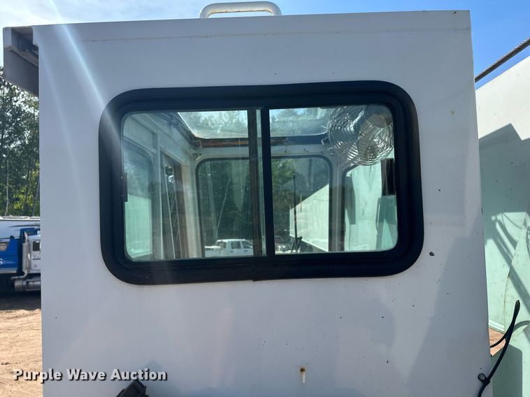 image for item MQ9442 2005 Sterling  crane truck