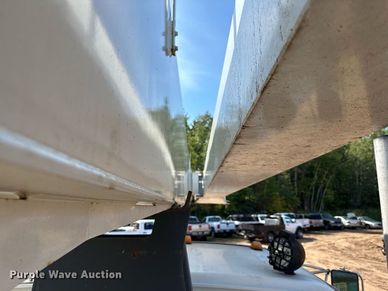 image for item MQ9442 2005 Sterling  crane truck