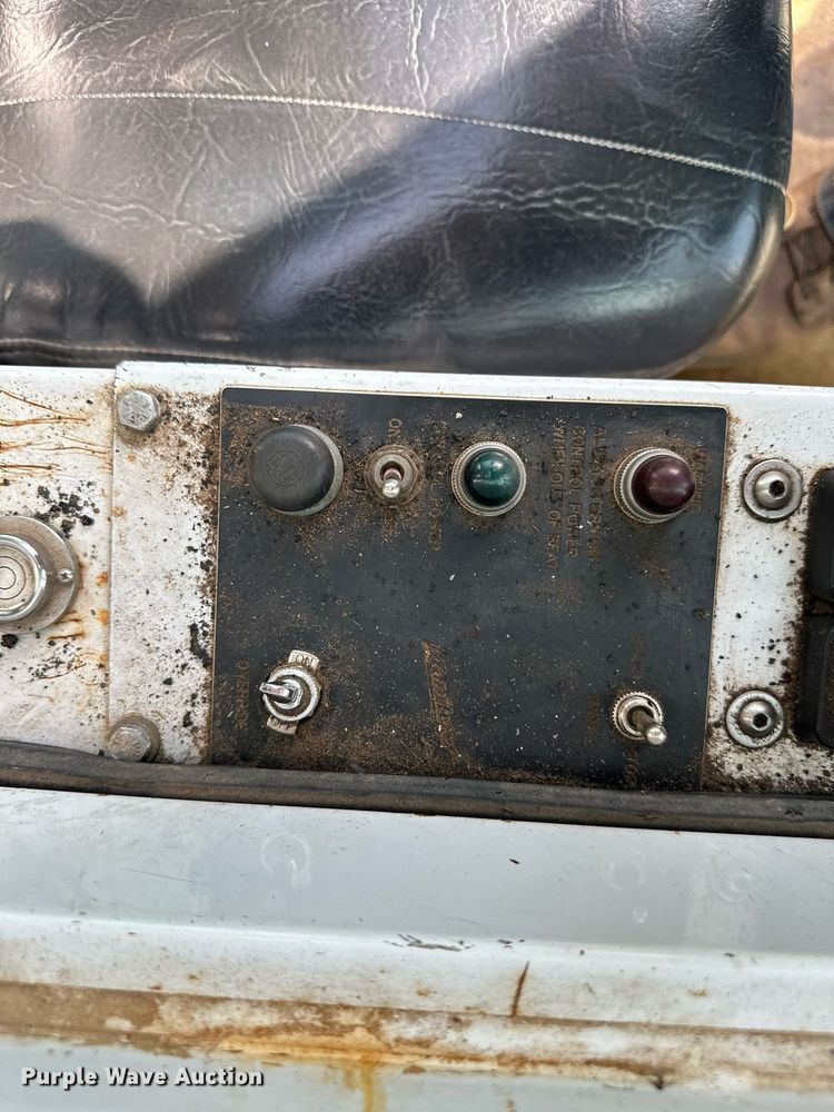 image for item MQ9442 2005 Sterling  crane truck