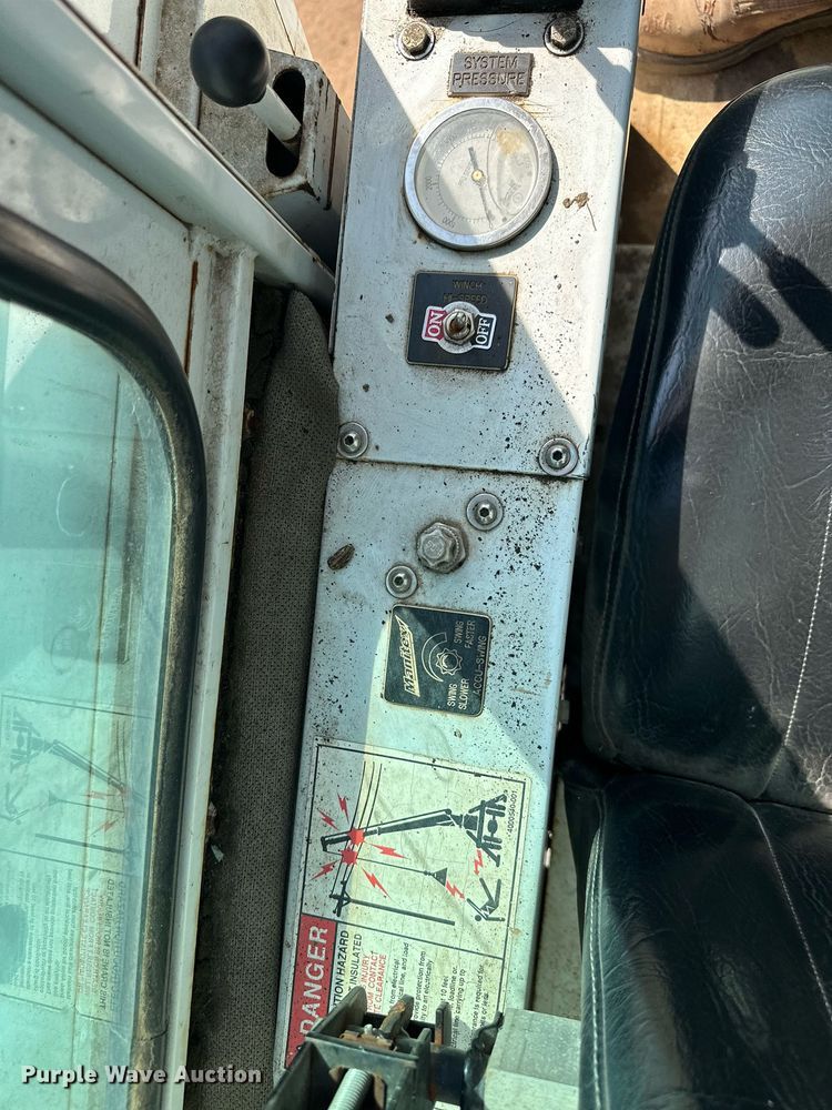 image for item MQ9442 2005 Sterling  crane truck