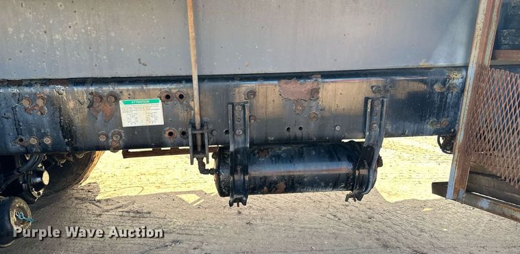 image for item MQ9442 2005 Sterling  crane truck