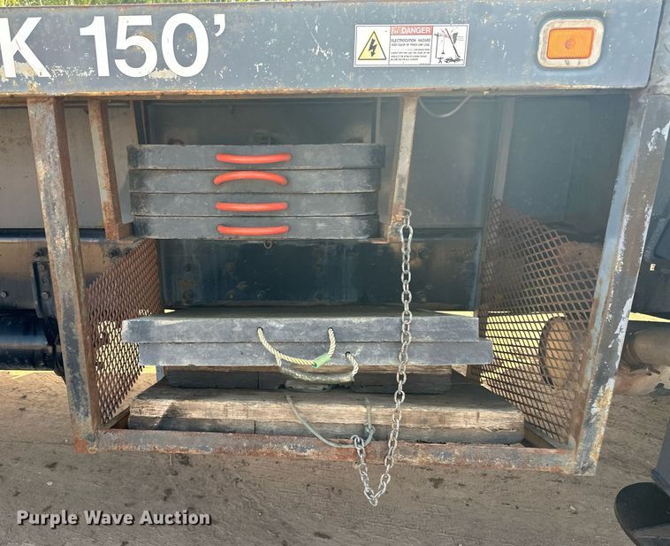 image for item MQ9442 2005 Sterling  crane truck