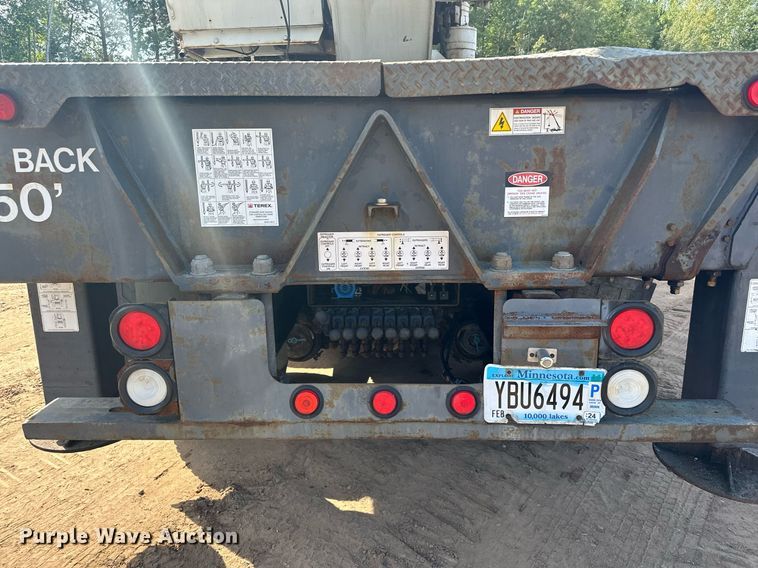 image for item MQ9442 2005 Sterling  crane truck