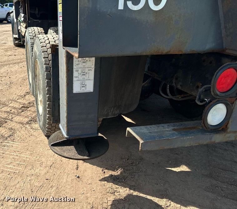 image for item MQ9442 2005 Sterling  crane truck