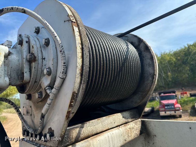 image for item MQ9442 2005 Sterling  crane truck