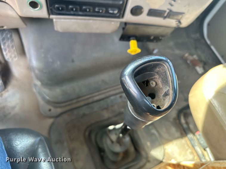 image for item MQ9442 2005 Sterling  crane truck