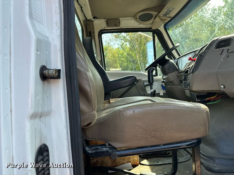 image for item MQ9442 2005 Sterling  crane truck