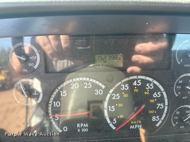 image for item MQ9442 2005 Sterling  crane truck