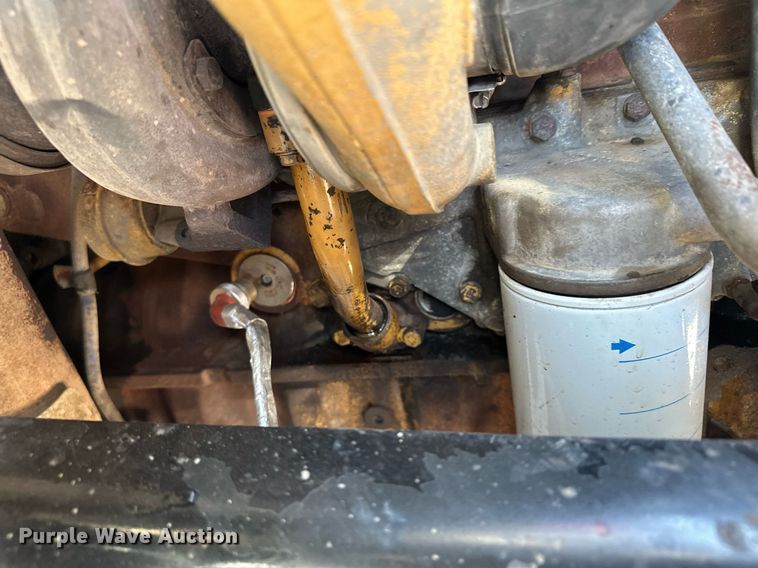 image for item MQ9442 2005 Sterling  crane truck